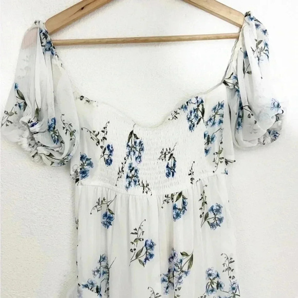NWT Happy Girls Are The Prettiest Floral Off The Shoulder Ruffle Maxi, Size 2 - Picture 7 of 13